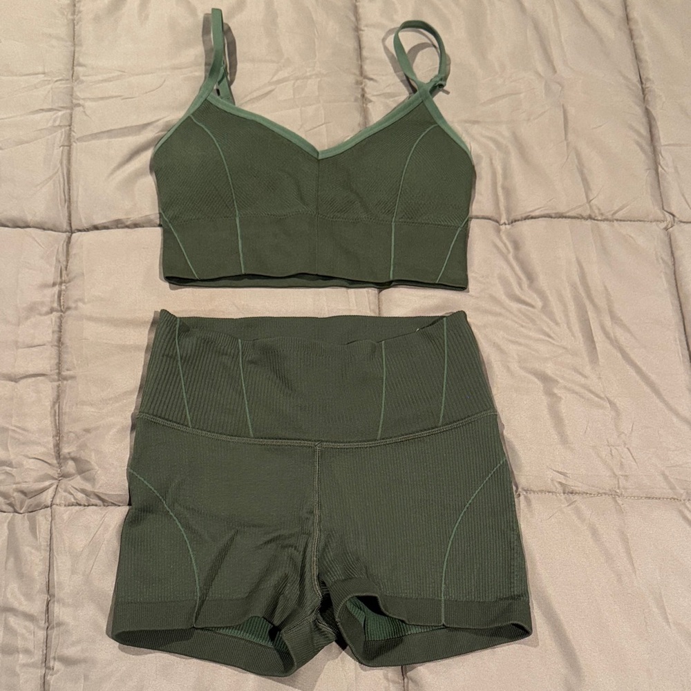 Offline by Aerie Workout Set